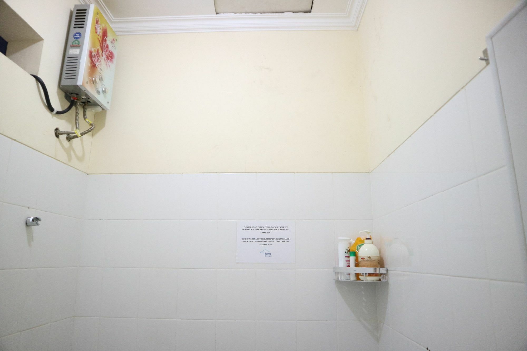 Hotel Zenrra House Bandung Exterior foto